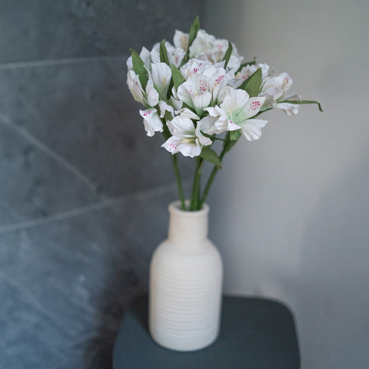 Lys des Incas en papier blanc et vert