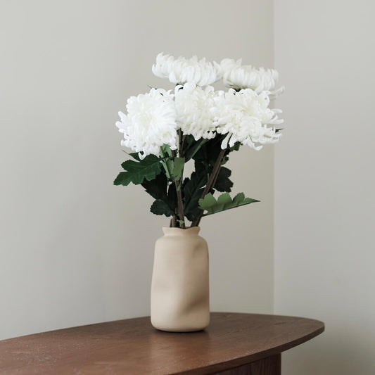 Chrysanthème blanc artificiel, vue de face pétales fins réalistes - Flowrette